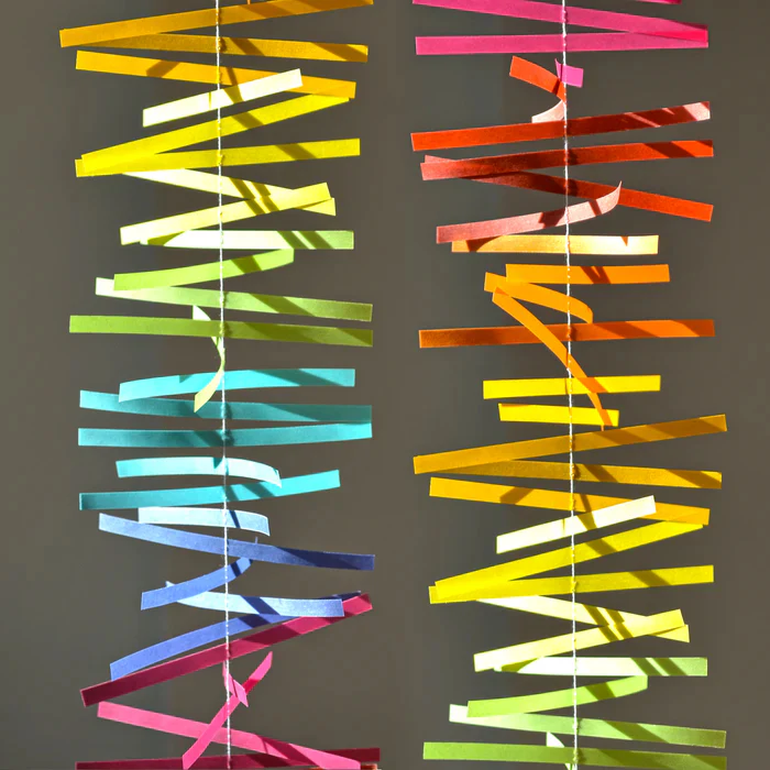 Spektral Mini Garland - Image 2